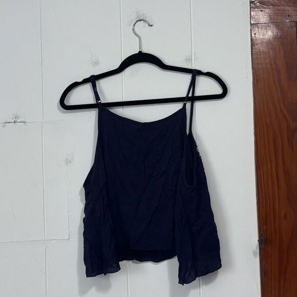 Coco Cabana Navy Embroidered Cropped Tank NWT size large - Picture 5 of 5